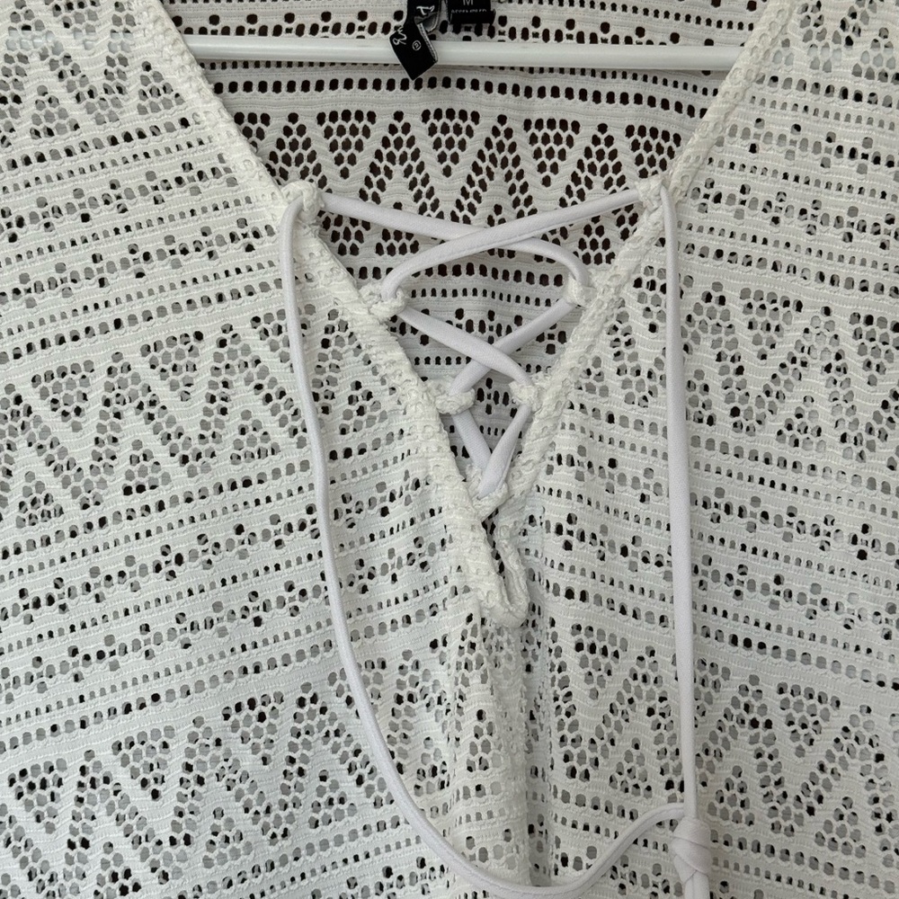 Swim Cover-Up Tunic Crocheted Style Womens Medium - Picture 5 of 9